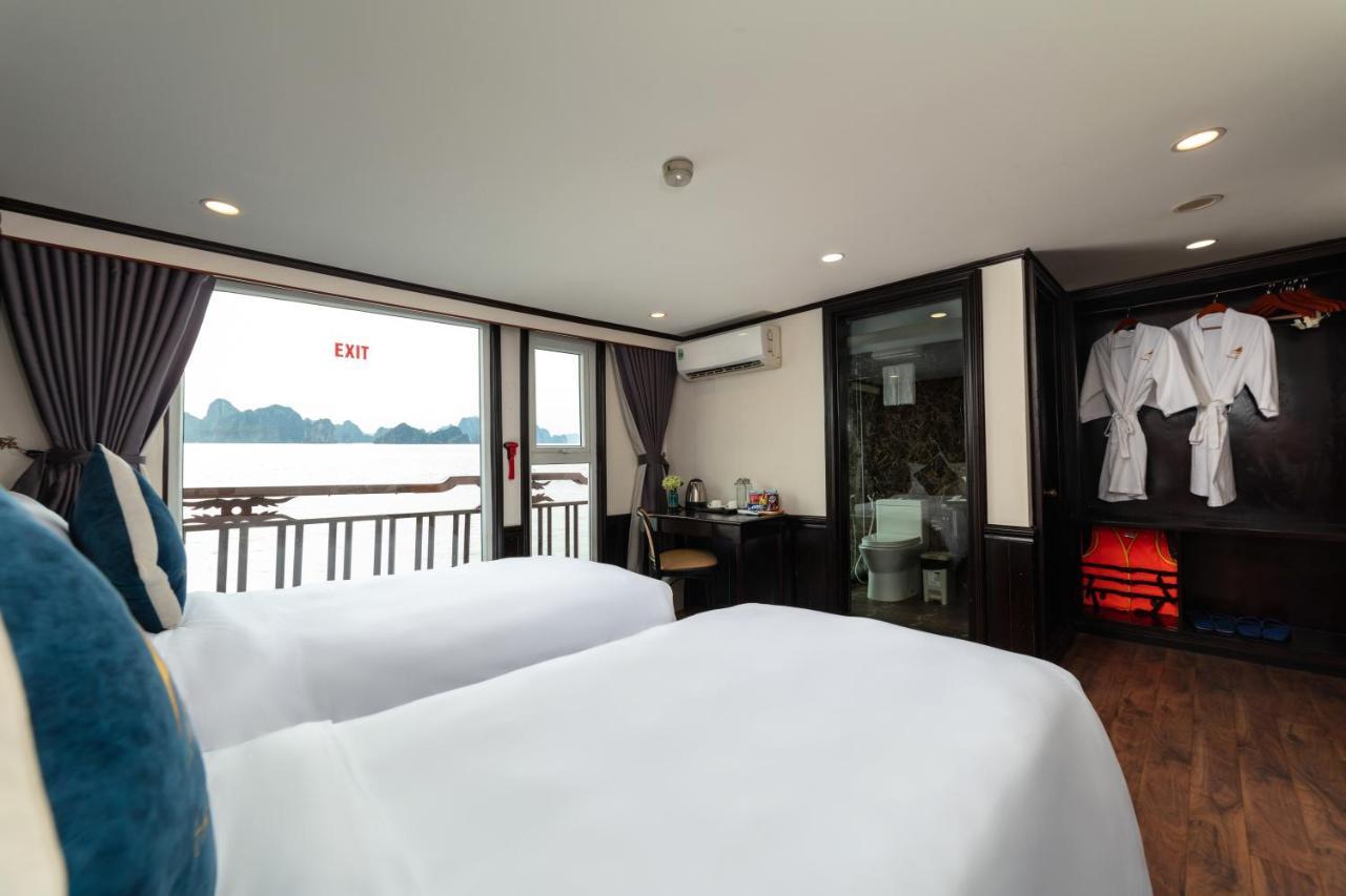 Amanda Cruise Ha Long Bay Hotel Екстериор снимка