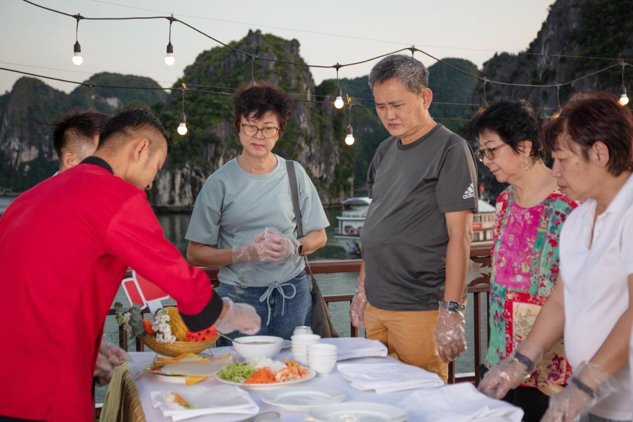 Amanda Cruise Ha Long Bay Hotel Екстериор снимка